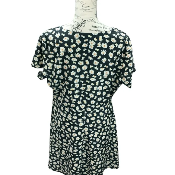 SHEIN Black and White Floral Mini Dress - Picture 3 of 4